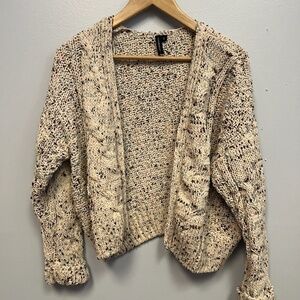🚨CLEARANCE 0124-136 Moon and Madison cardigan
